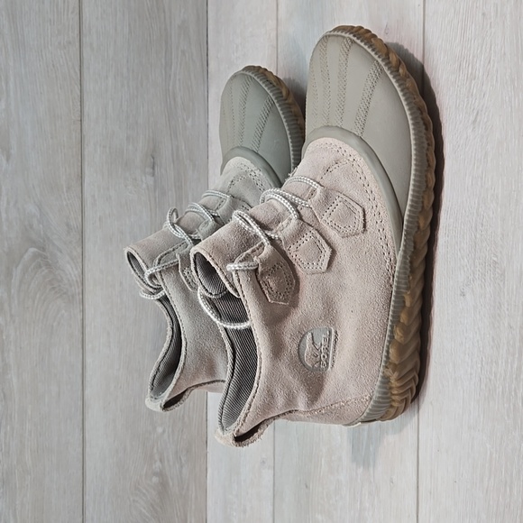 Sorel Taupe Out'N About Plus SoftAnkle Duck Rubber Leather Boots Shoes Sz 8.5 - Picture 3 of 13